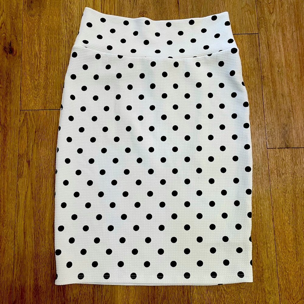 LulaRoe White and Black PolkaDot Pencil Skirt